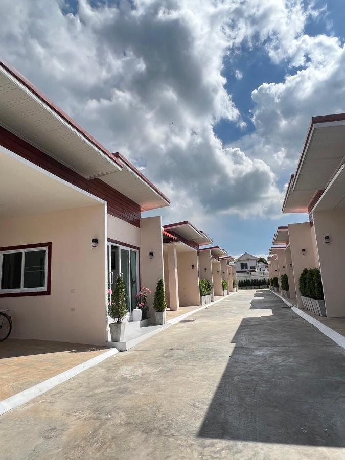Pichapon Resort Pakchong Ngoại thất bức ảnh
